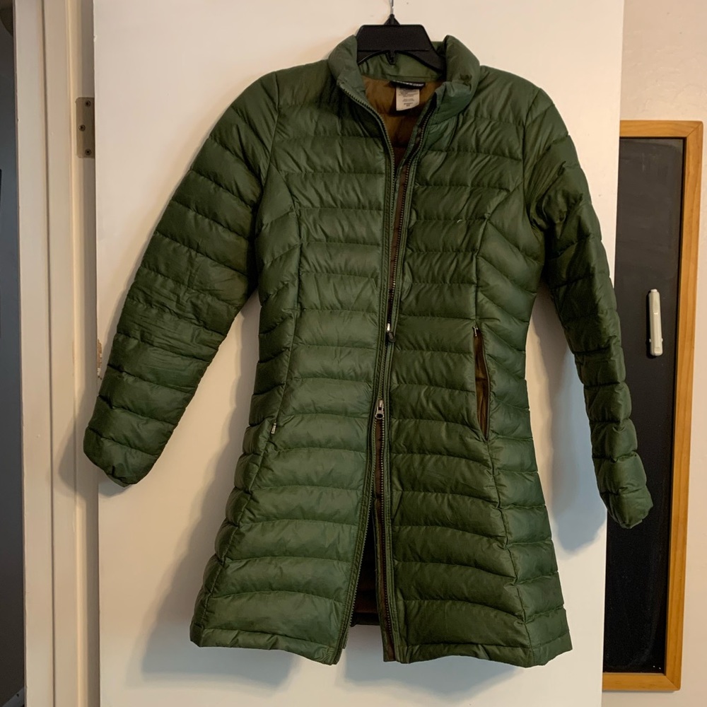 Patagonia knee length down jacket / puffer jacket